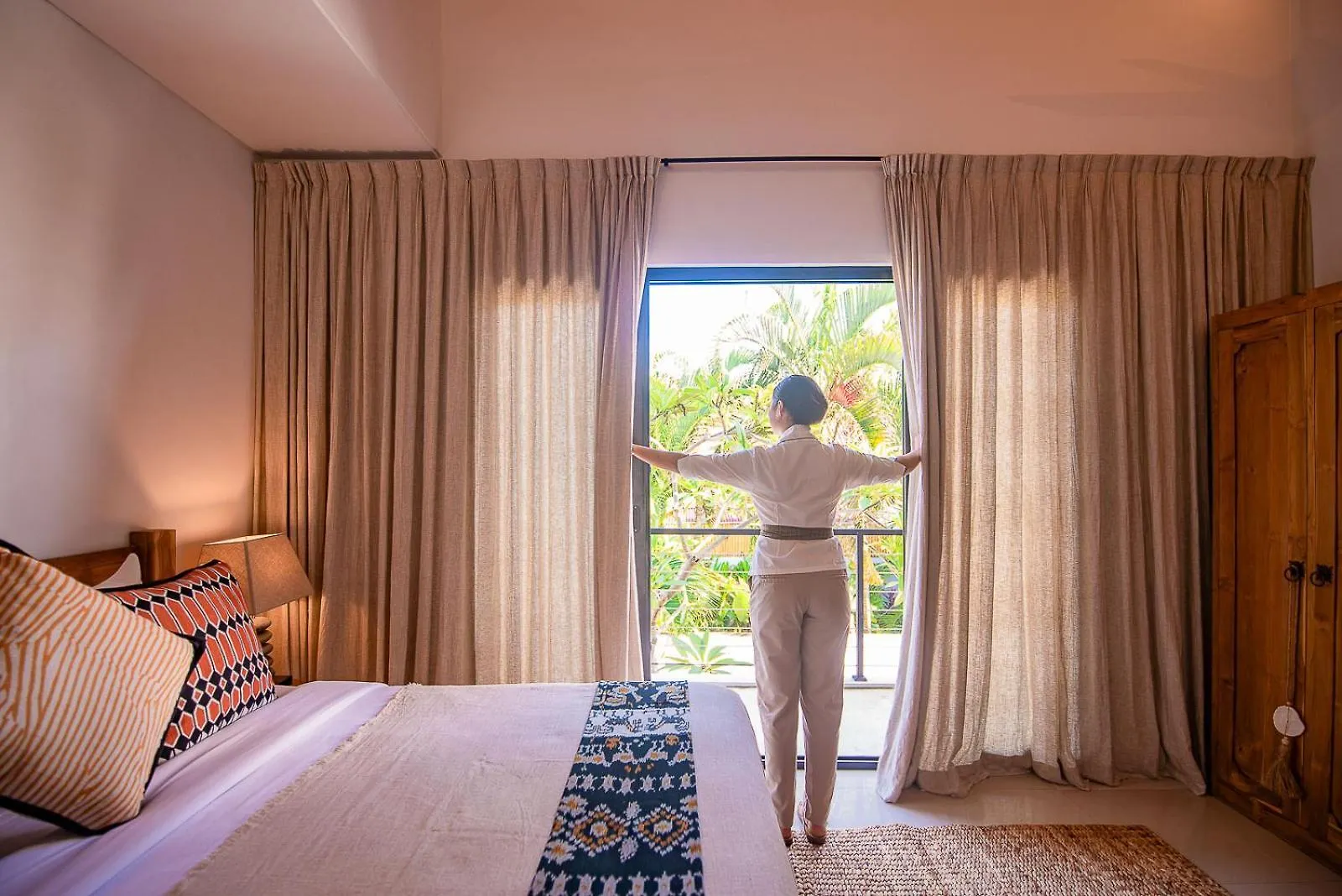 Sister Suites Seminyak Willa