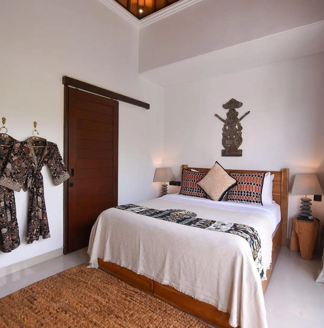Sister Suites Seminyak Willa